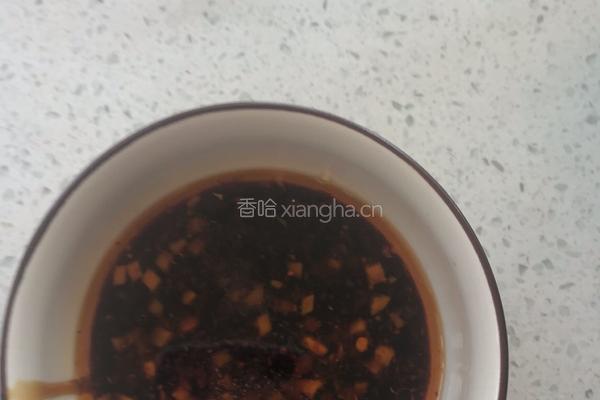 凉拌木耳苦菊的做法图解4