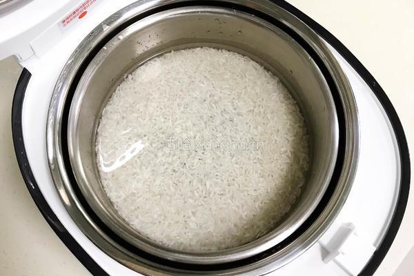 腊肠土豆脱糖饭的做法图解7