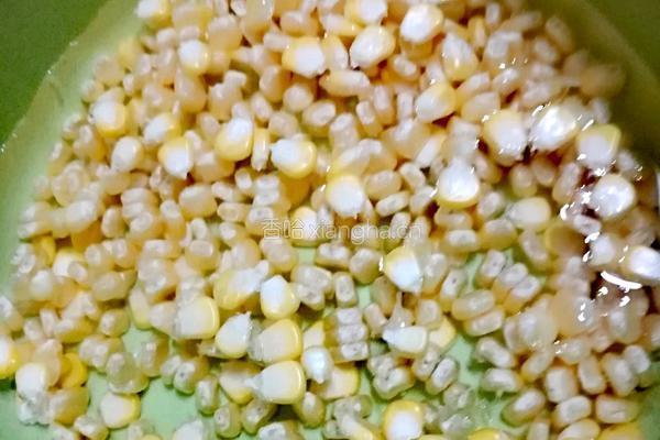鲜甜玉米汁的做法图解2