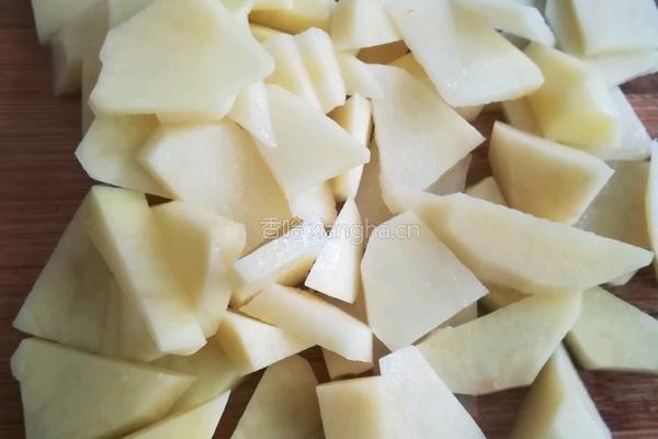 酱香土豆碎片的做法图解2