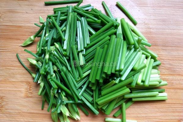 韭菜苔炒肉丝的做法图解4