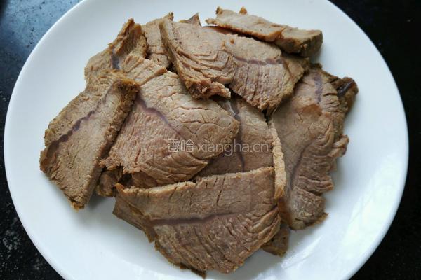 凉拌牛肉的做法图解2