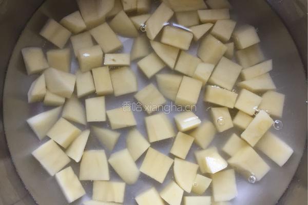 黑咖喱鸡腿丁的做法图解4