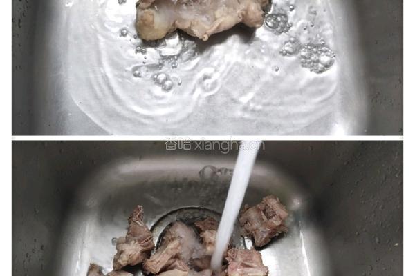 猪肚排骨汤的做法图解2