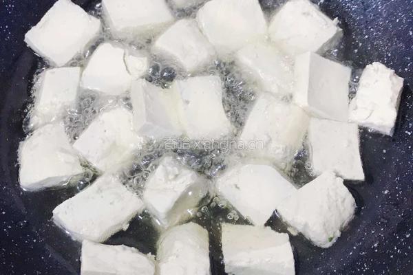 油炸臭豆腐的做法图解2