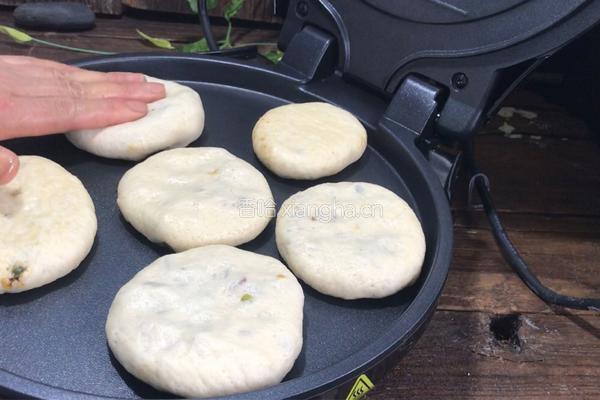 发面剩菜馅饼的做法图解16