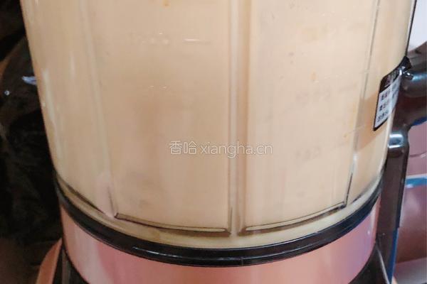焦糖冰淇淋拿铁的做法图解7