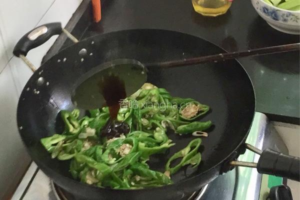 爆炒尖椒的做法图解8