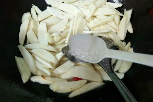 茭白炒肉片的做法图解8