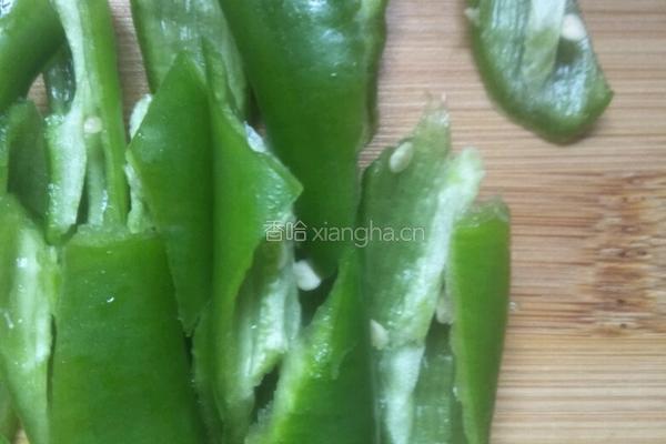 青椒肉丝西葫芦的做法图解3