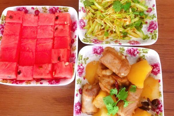 家常排骨炖土豆的做法图解16