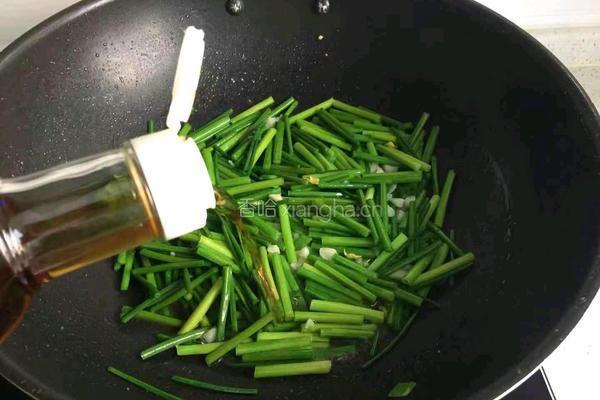 韭苔炒鸡蛋的做法图解6