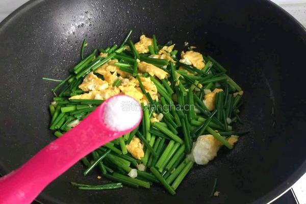 韭苔炒鸡蛋的做法图解8