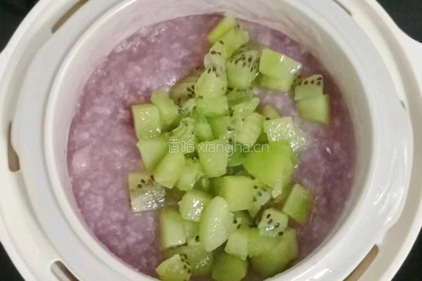 紫薯水果粥 (宝宝辅食）的做法图解10