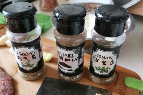 黑胡椒牛排炒饭的做法图解2