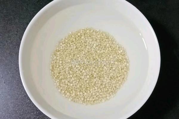 山药藜麦粥 (宝宝辅食）的做法图解1