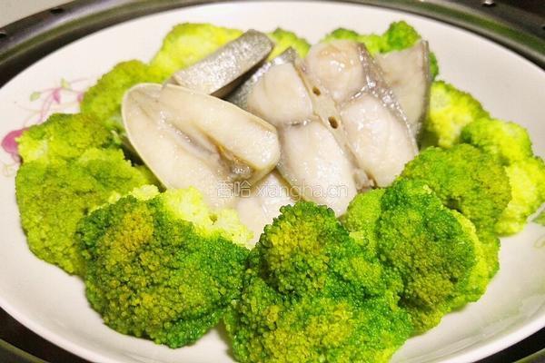 清蒸西兰花鱼块的做法图解11