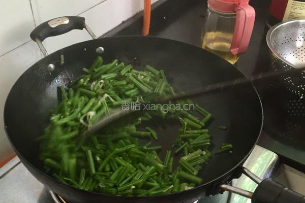 胡芹炒肉丝的做法图解16