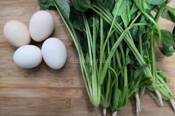 菠菜鸡蛋糕的做法图解1