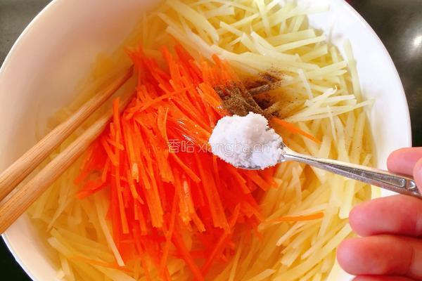 鹌鹑蛋土豆饼的做法图解7