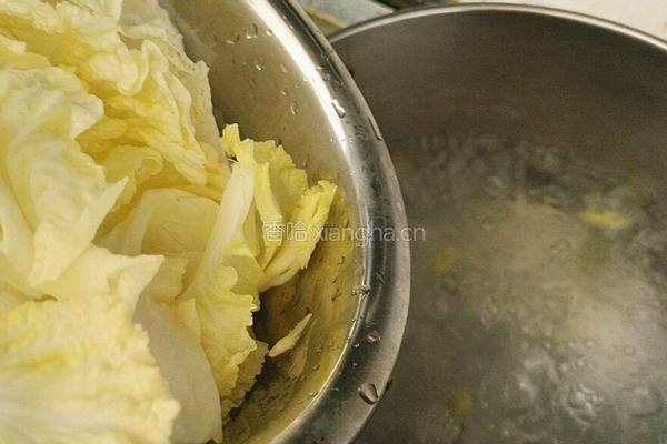 白菜鲜虾汤的做法图解6