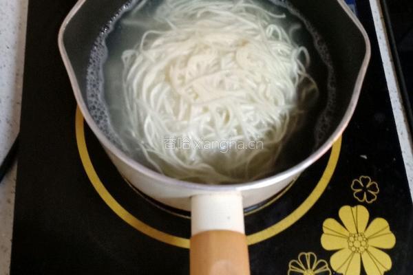 凉拌面的做法图解1