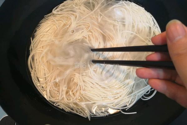 小番茄炒面的做法图解3
