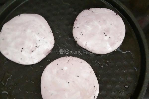 黑糖蜂蜜芝麻紫薯饼的做法图解4