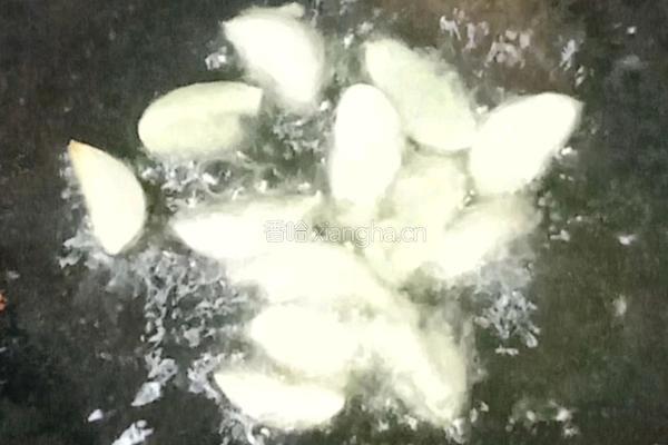 芹菜炒腐竹的做法图解4
