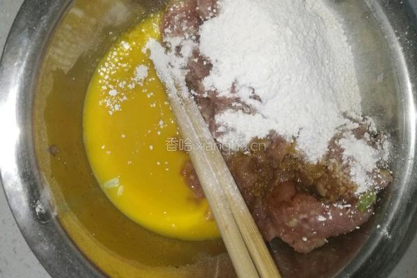 西红柿肉丸汤的做法图解2