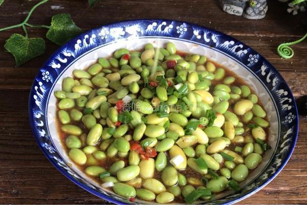 辣椒酱蒸毛豆米的做法图解7