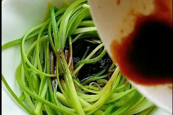 凉拌蒜薹的做法图解4
