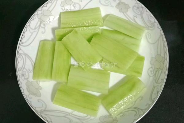 清火黄瓜面 (宝宝辅食)的做法图解2