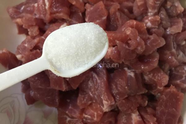 丝瓜炒肉的做法图解4