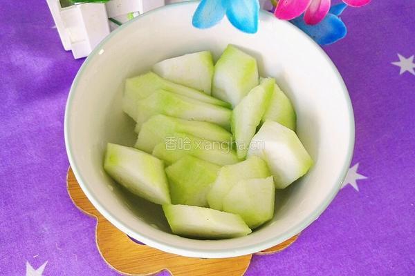 豆芽丝瓜汤的做法图解3