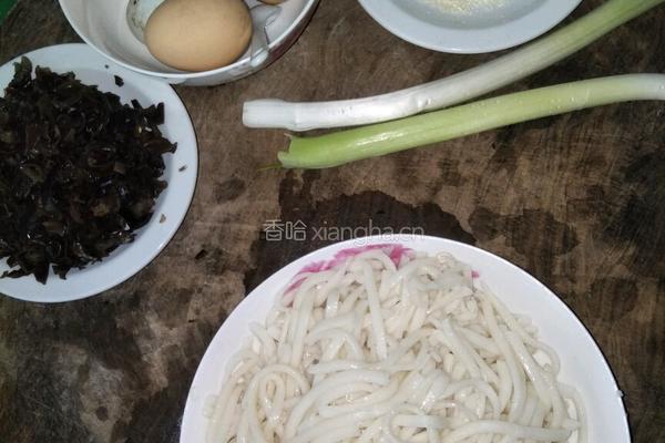 剩面条饼的做法图解1