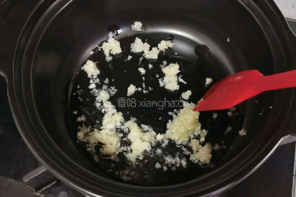 金针菇番茄牛肉煲的做法图解9