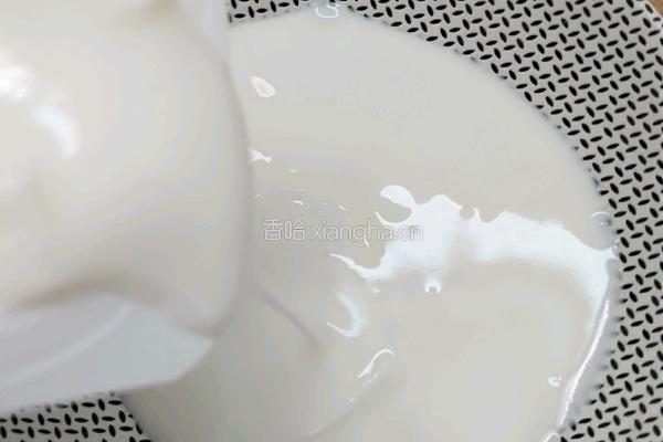麦片芒果粒酸奶昔的做法图解4