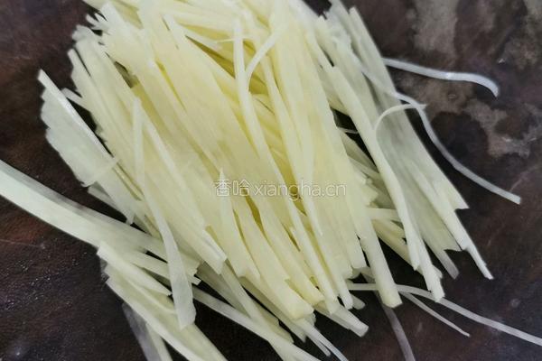青椒土豆丝的做法图解2