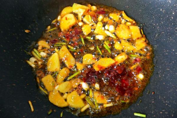 土豆烧鸡块的做法图解8