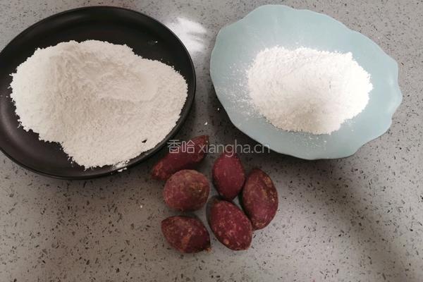 紫薯豆沙糯米饼的做法图解1