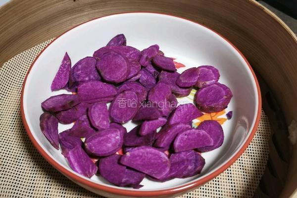 紫薯豆沙糯米饼的做法图解3