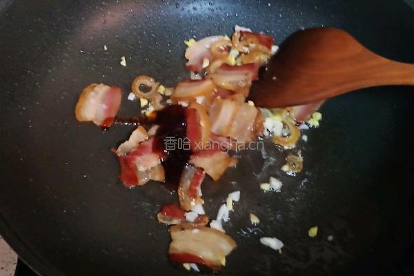腊肉炒辣椒的做法图解5