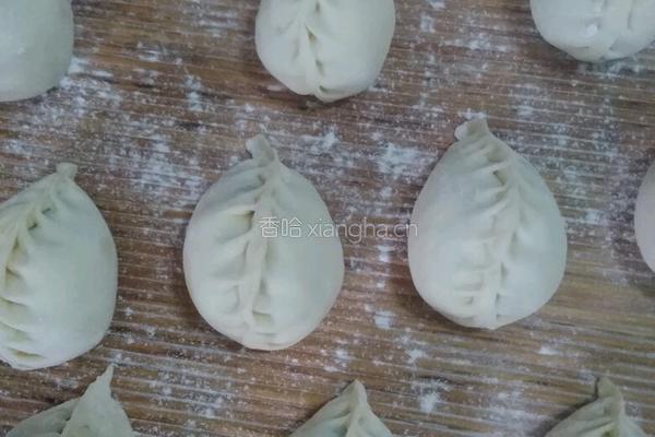 菜苗肉馅包子的做法图解5