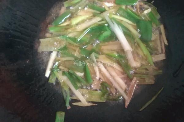 西红柿海参豆腐汤的做法图解2