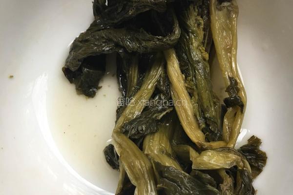 藠头炒酸菜的做法图解4