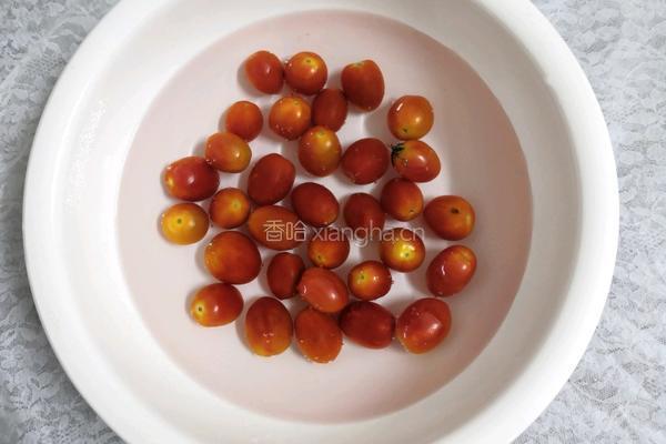 桂花蜜淋小番茄的做法图解2
