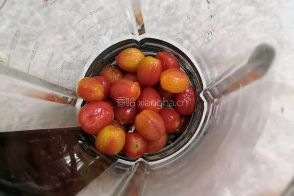 养乐多圣女果汁的做法图解10