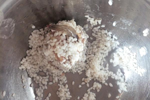 糯米虾仁蒸肉丸的做法图解12