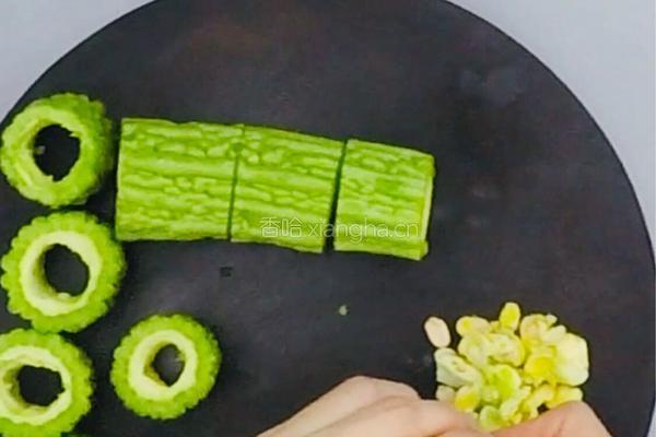 减肥餐～苦瓜酿肉的做法图解3